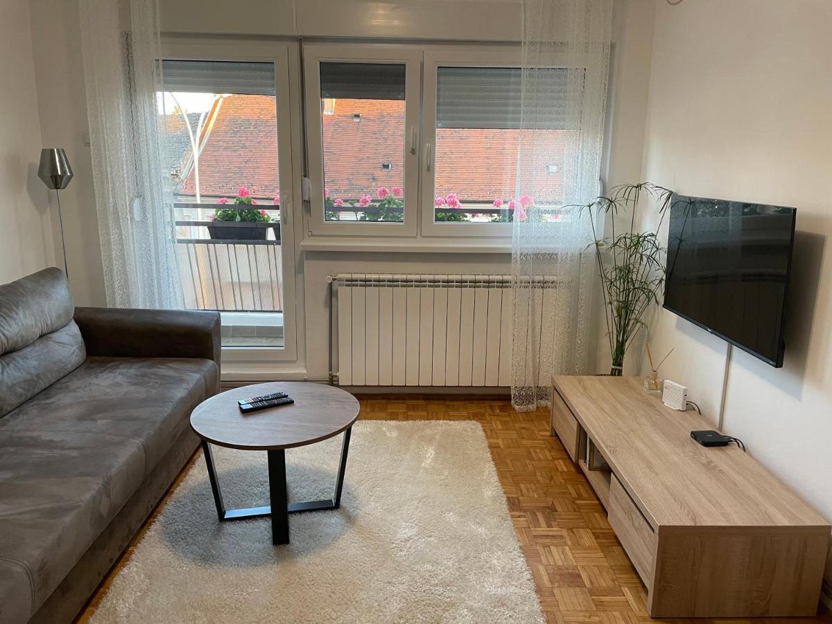 Sunny Apartment Вршац Екстер'єр фото